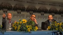 Sanremo 2016: Carlo Conti in conferenza stampa al Palafiori