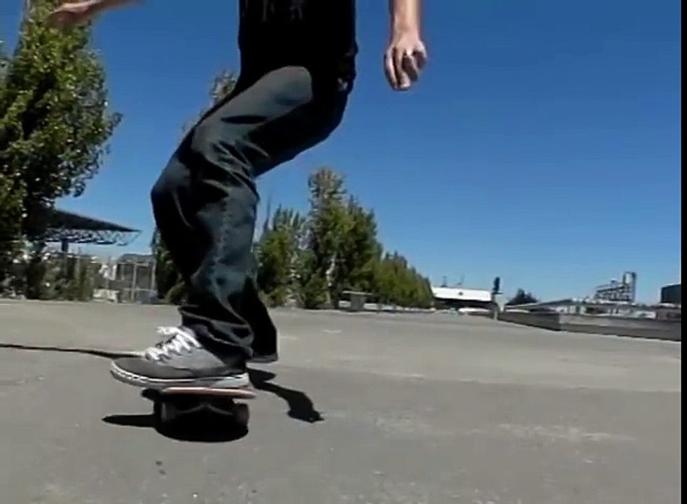 FRONTSIDE FLIPS SLOW MOTION