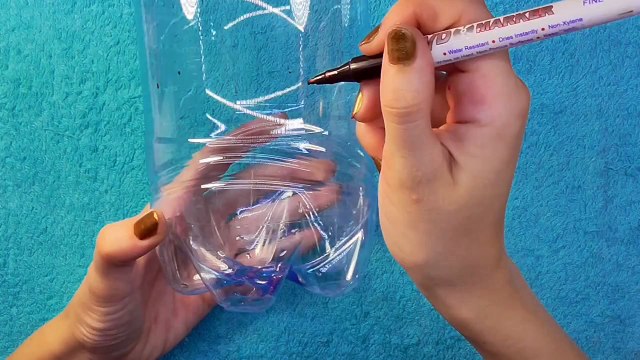 DIY Упаковки для подарков из пластиковых бутылок. Мастер-класс - Gift Tags from plastic bottles