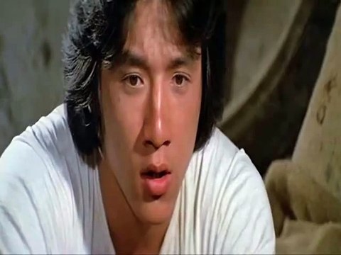 Кот против Кобры (фрагмент из кф Змея в тени Орла