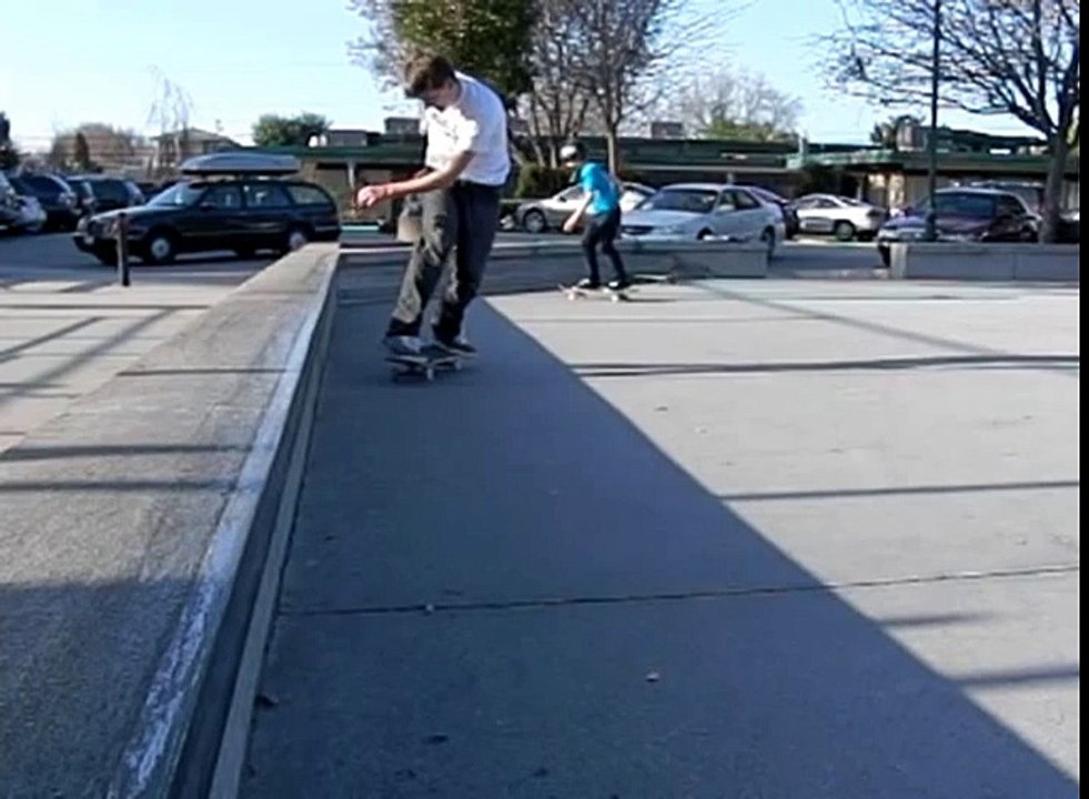 FRONTSIDE 5-0 180s SLOW MOTION