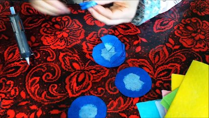 ЦВЕТОК ИЗ КУХОННЫХ САЛФЕТОК ИЛИ ФЕТРА своими руками(1)