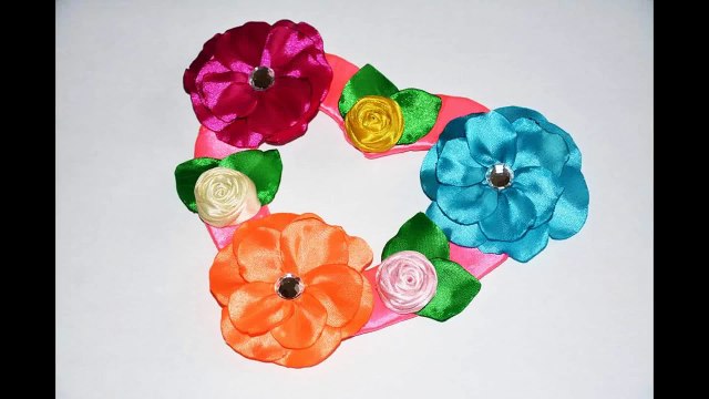 DIY Цветочное сердце своими руками. Валентинка из атласных лент. Мастер класс