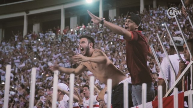 É Libertadores! L!TV mostra o show da torcida do São Paulo no Pacaembu