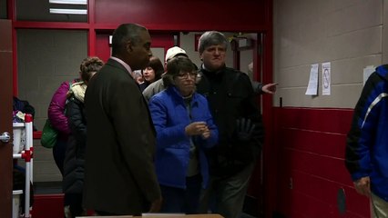 Republican Marco Rubio visits US polling station