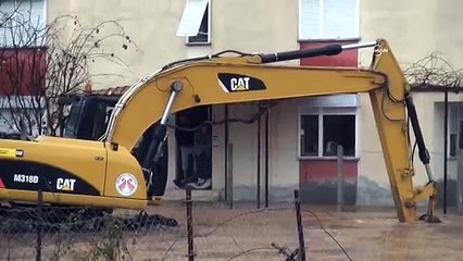 Antalya'da gece 3’ten beri kurtarılmayı bekliyorlar