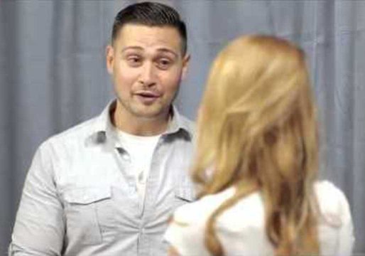 Man Proposes With Help From Penguin