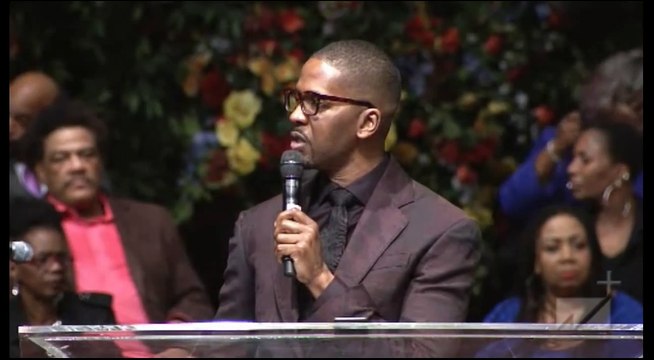 Donald Lawrence Reflects About Pastor Andrae Crouch at the Andrae Crouch Celebration Concert