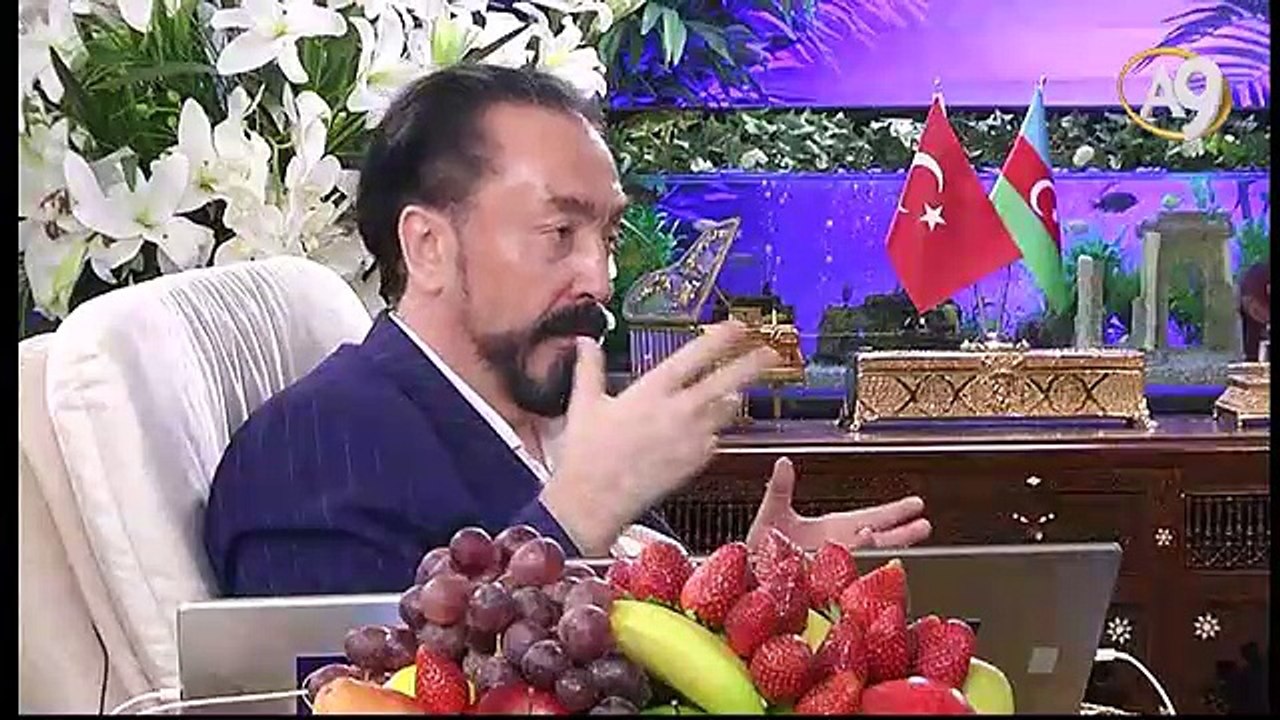 Gelecek korkusu münafıkta çok şiddetlidir. O yüzden küfrün yancılığını yapar.