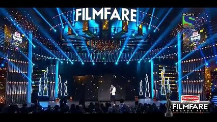 Shahid Kapoor Starts Fight With Varun Dhawan in live Show