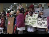 Napoli - La scuola Piscicelli derubata e vandalizzata: flash mob di bambini e genitori (11.02.16)