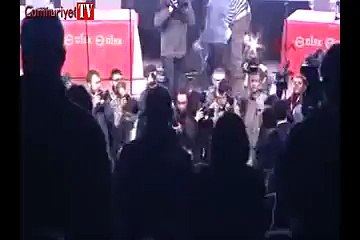 DİSK Genel Kurulu'nda Bakan Süleyman Soylu'ya 'katil dışarı' protestosu