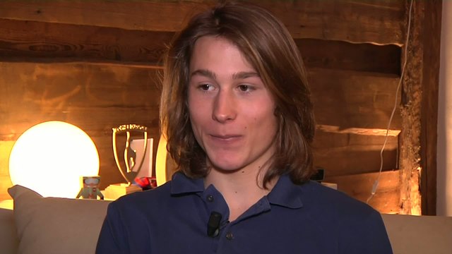 Jeux Olympiques d'hiver de la Jeunesse - Snowboard : Merlin Surget, porte drapeau