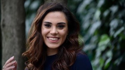 Şükran Ovalı'nın Karnı Burnunda