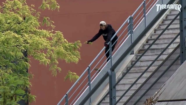 Jaws saute 25 marches à Lyon