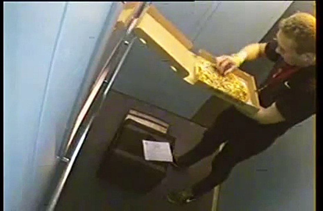 ▶ Cazada al repartidor de pizza