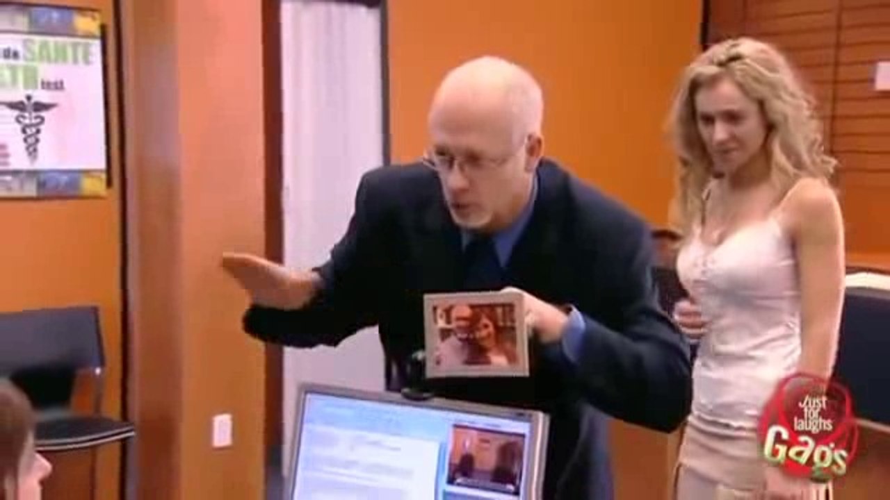 Yaşlı adam ve Genç kız VideoSosyal Dailymotion Video