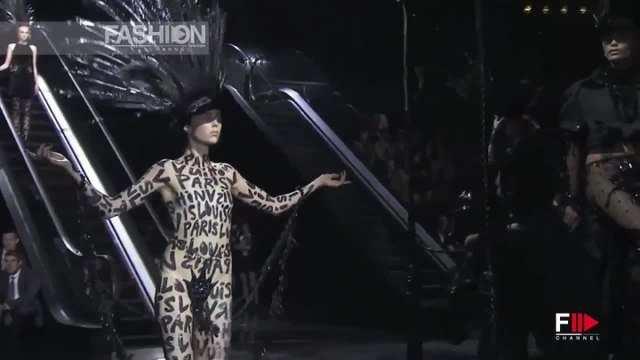 LOUIS VUITTON Fashion Show Spring Summer 2014 Paris HD by Fashion Channel