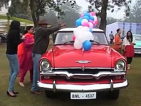 Ретро-авто выехали на ралли в Индии (новости)