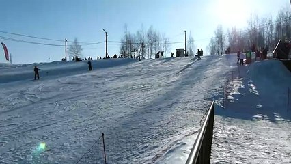 СД Новинки. Спуск на лыжах