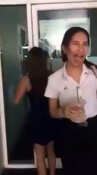 Girl Shocked-What Happened ? -Top Funny Videos-Top Prank Videos-Top Vines Videos-Viral Video-Funny Fails