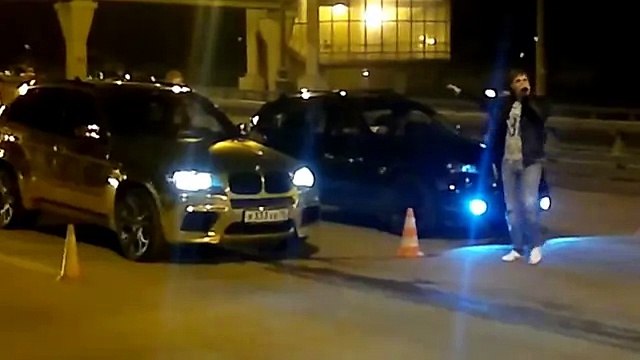 Стритрейсинг 2013 Золотая бмв против Инфинити Уличные гонки Gold BMW x5m vs infinity