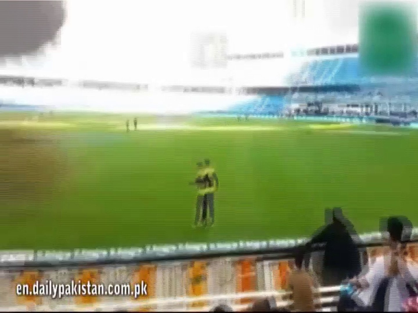 ⁣Ahmed shahzad dance On Shakira Shakira