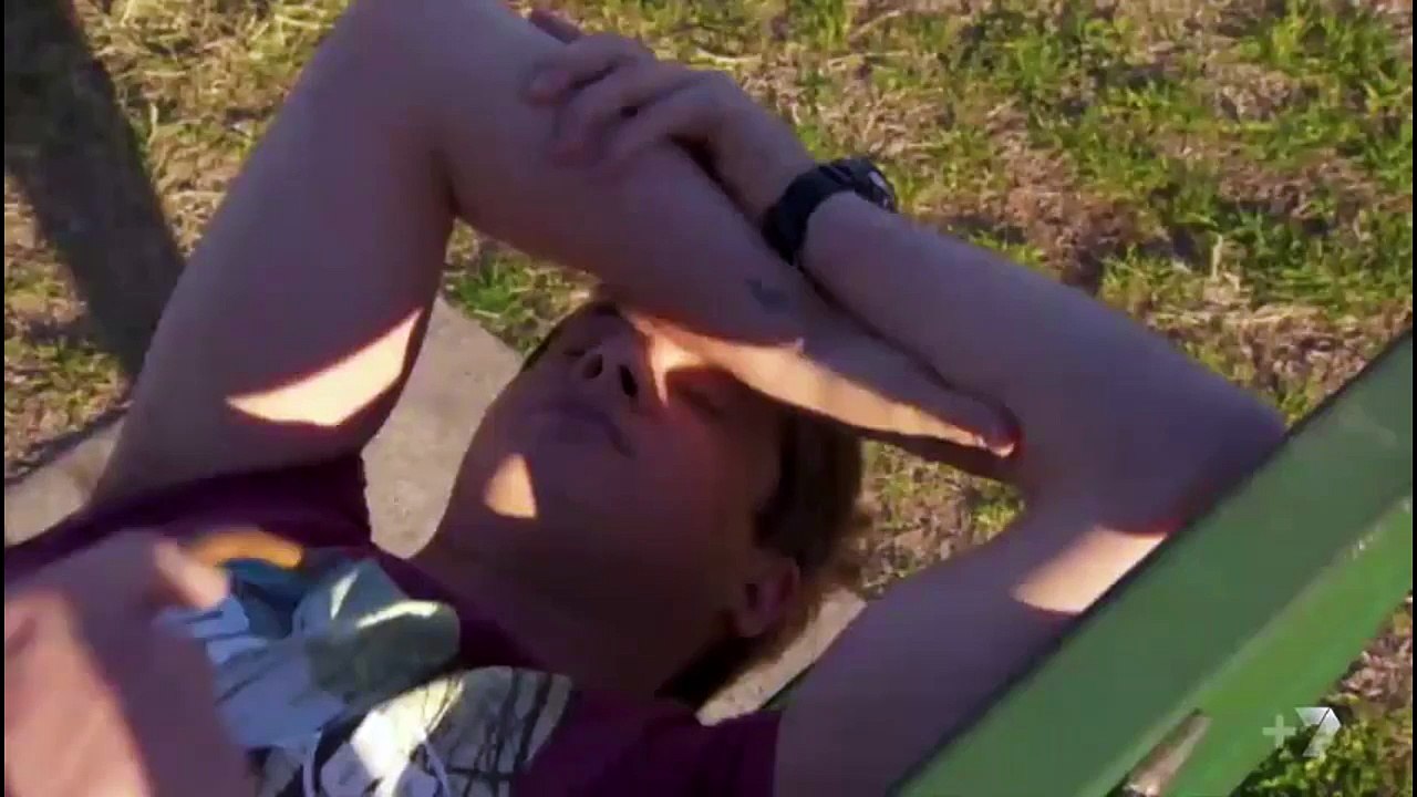 Home and Away 6358 - Chris punches Andy