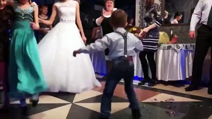 Такому красавчику невесту увести как два пальца об асфальт ღ