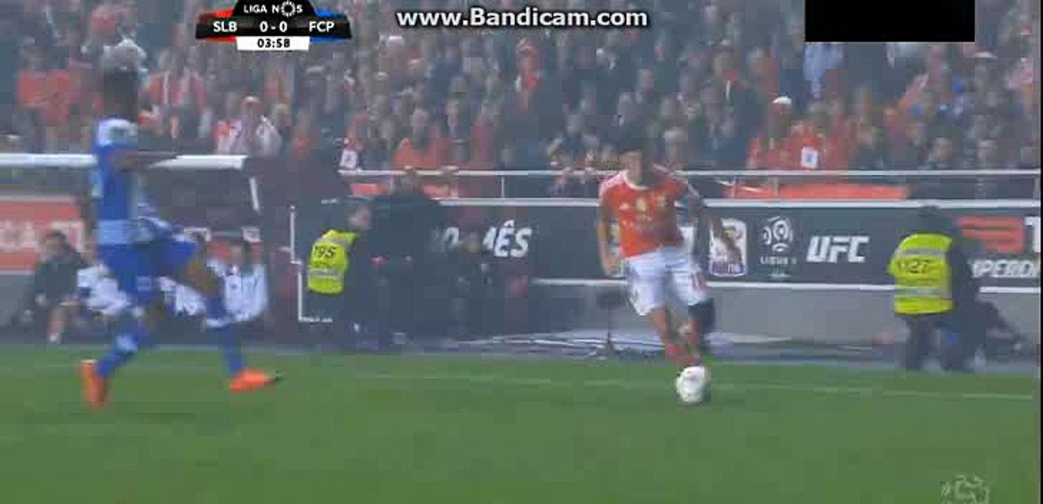 Nicolás Gaitán Fast Run and Skills - Benfica vs Porto - Liga NOS - 12.02.2016 HD