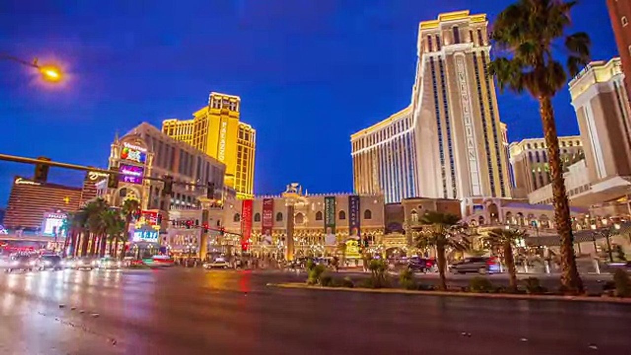 LG auf der CES 2016- Kühlschrank mit Kick und flache OLED-TVs