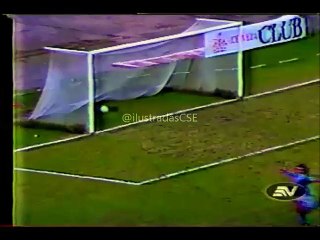 Скачать видео: Emelec 2 - Macará 1 - (Resumen del partido 12 Febrero 2000)