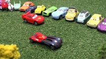 Micro Drifters Disney Cars Race Story Crash Accident Peppa Pig Jake Frozen Olaf Lightning