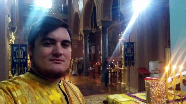 Другая церковь. Пьяные священники. Роскошь, алкоголь, машины