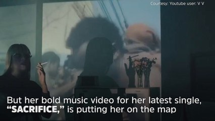 Singer V V Brown’s Unapologetic Whiteface in Her Video Is Sparking a Major Conversation