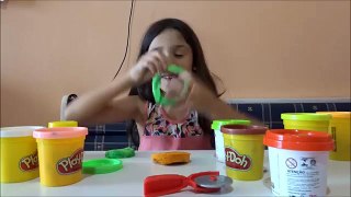Fazendo um lanche com massinha Play Doh! (FULL HD)