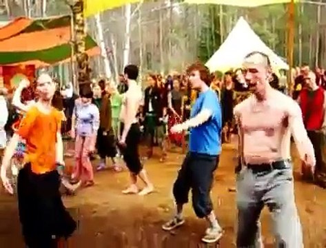 AWESOME VIDEO - REAL ZOMBIES WALKING DEAD DANCING DEAD IN CONCERT MOUNTAIN DAWN OF THE DEAD NIGHT OF THE LIVING DEAD - MUERTOS VIVIENTES ZOMBIS BAILANDO ZOMBIES REALES EXISTEN, CONCIERTO EN EL BOSQUE DIA NOCHE AMANECER DE LOS MUERTOS VIVIENTES