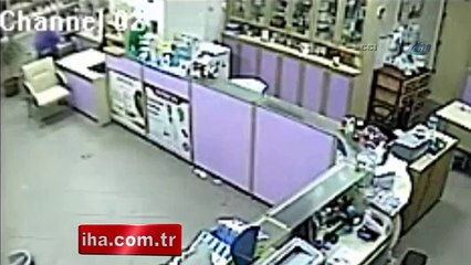 Eczaneciyi böyle gasp ettiler