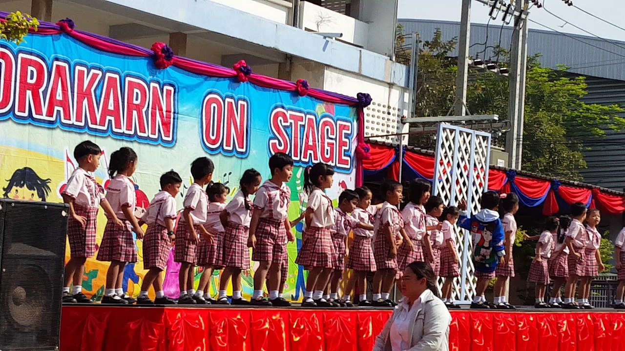ซ้อม Sriworakarn on Stage