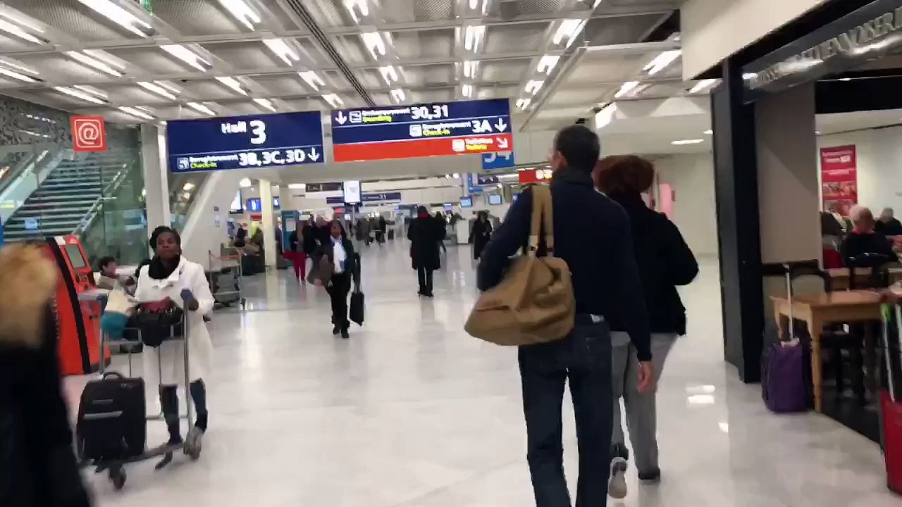 From Paris to New York Fashion Week in 1min