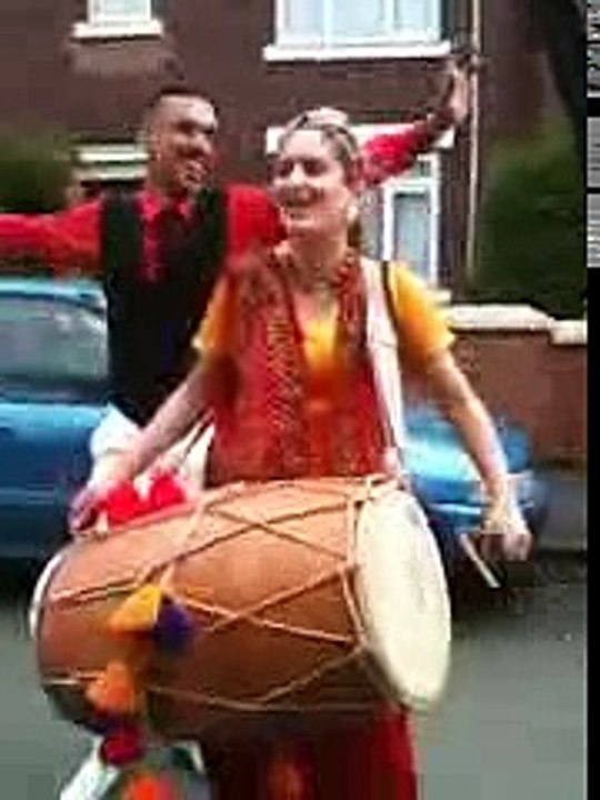 Pakistani cute Girl Dhol in England.