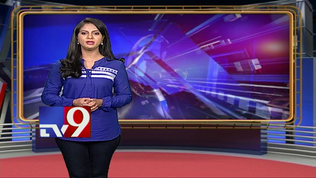 Bus hits parked tipper near Hyderabad,one killed and 10 injured