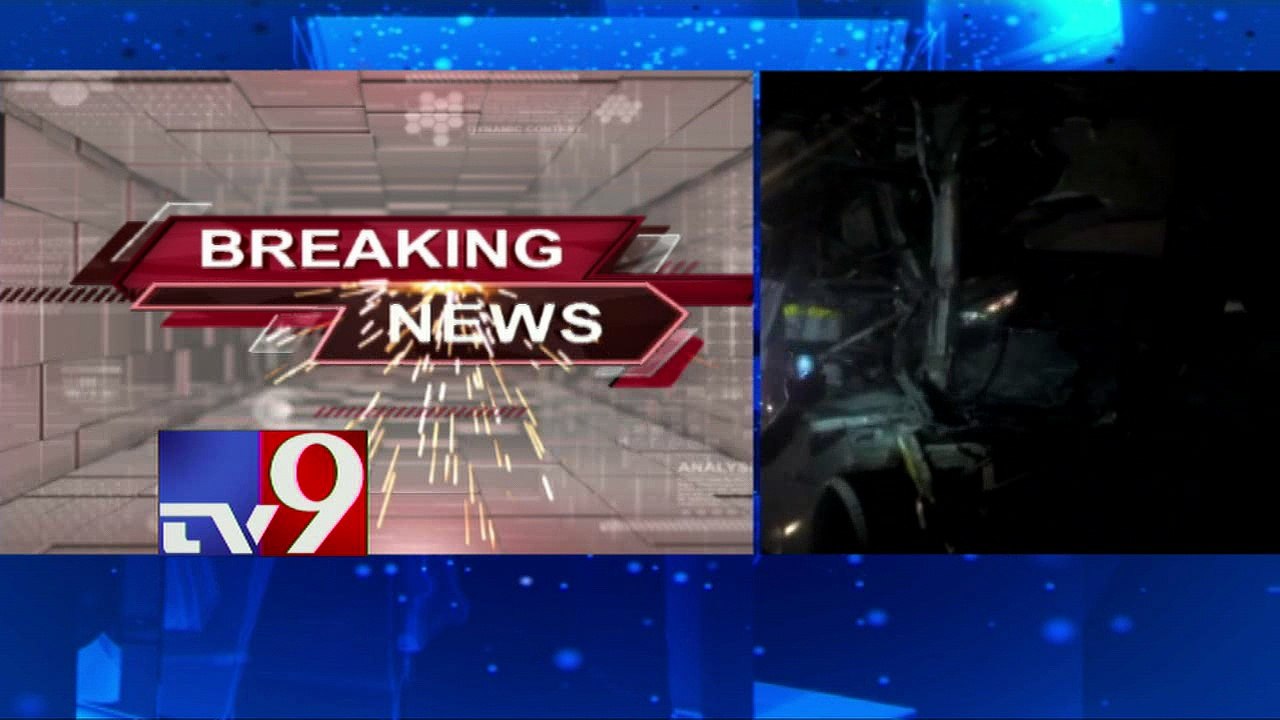 Tipper-bus collision kills one and injures 10 in Hyderabad