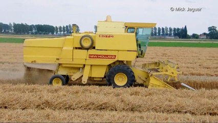 Clayson New Holland 8070 tarwe dorsen