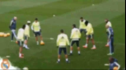 Ronaldo pokušao progurati loptu Zidaneu kroz noge