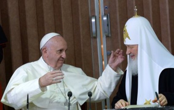 Tarihi Görüşme Gerçekleşti: Papa ve Patrik Küba'da Buluştu