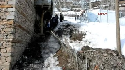 Van Köy Öğrencilerine Yardım Yağıyor