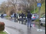 Polizia di Stato. Posto di blocco in via Rochester per controlli del territorio