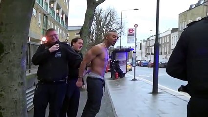 WTF : Il urine pendant son arrestation !