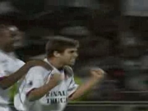 OLYMPIQUE LYONNAIS-JUNINHO COMPILATION 7 MINUTES DIVX